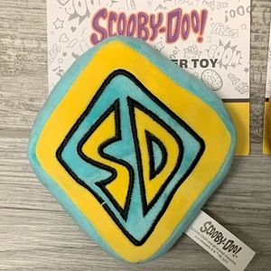 Brand new Scooby Doo dog squeaker toy (Buckle Down)
